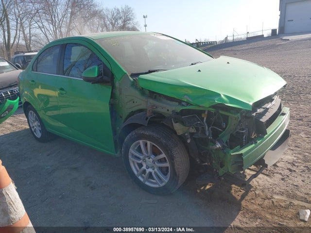 Chevrolet Sonic Lt Auto 2015 1G1JC5SH7F4219186 Image 6