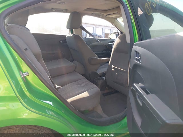 Chevrolet Sonic Lt Auto 2015 1G1JC5SH7F4219186 Image 8