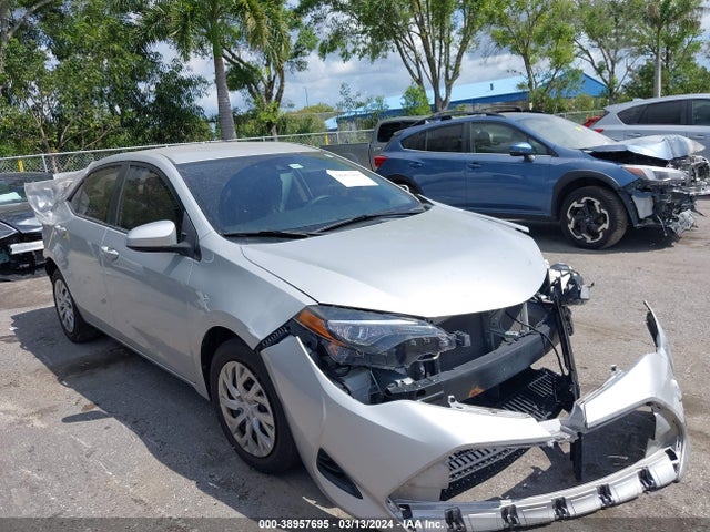 Toyota COROLLA LE 2017 2T1BURHE4HC828264 main image