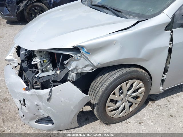 Toyota COROLLA LE 2017 2T1BURHE4HC828264 Image 19