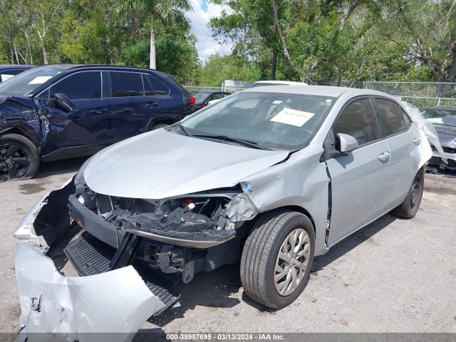 Toyota COROLLA LE 2017 2T1BURHE4HC828264 Image 2