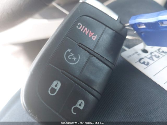 ZACCJBBTXGPD74911 Jeep Renegade Latitude