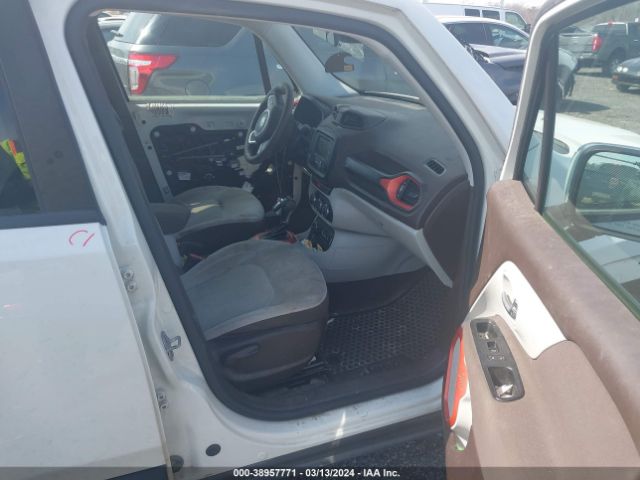 ZACCJBBTXGPD74911 Jeep Renegade Latitude