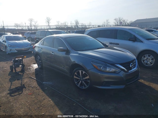 Nissan Altima 2.5 Sr 2017 1N4AL3AP4HN352883 Image 1