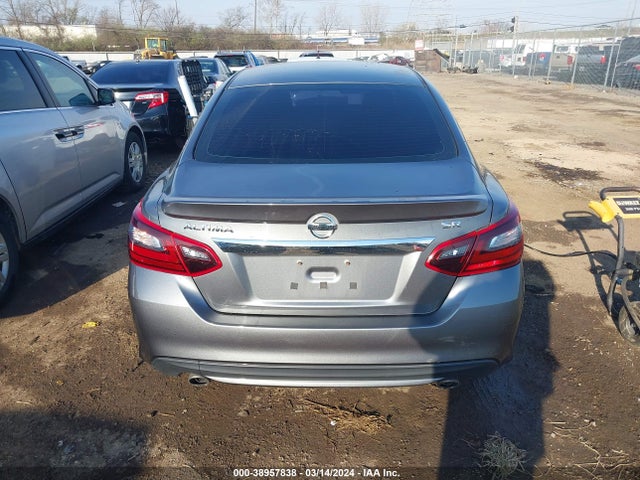 Nissan Altima 2.5 Sr 2017 1N4AL3AP4HN352883 Image 16