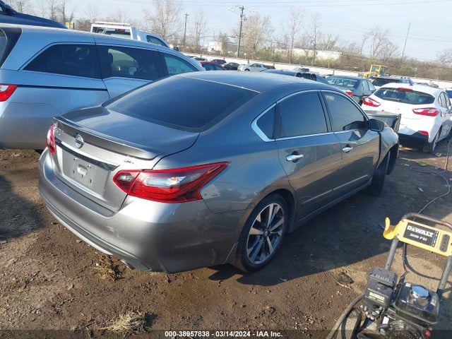Nissan Altima 2.5 Sr 2017 1N4AL3AP4HN352883 Image 4