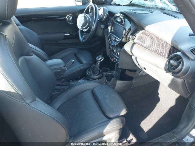 2018 MINI CONVERTIBLE WMWWG9C58J3E38833 Photo 4