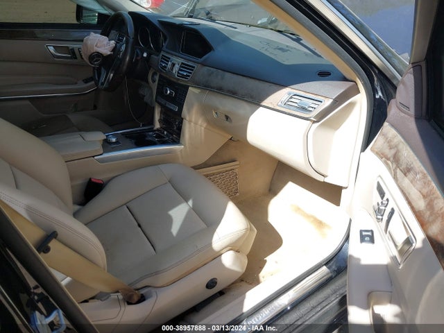 Mercedes-Benz E 350 2014 WDDHF5KB0EA910431 Image 5