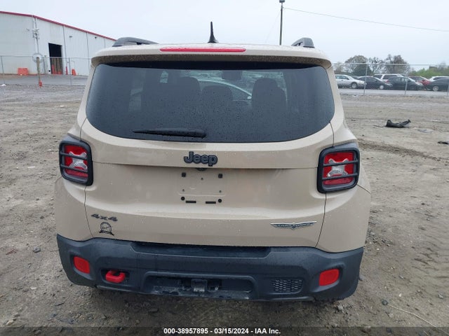 Jeep Renegade Deserthawk 4x4 2017 ZACCJBCB8HPF20648 Image 17