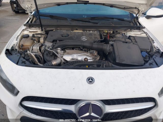 WDD3G4EB6KW009396 Mercedes-Benz A 220