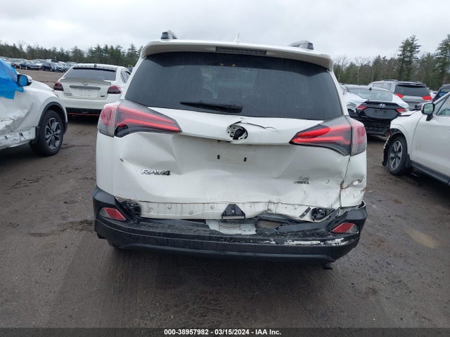 Toyota RAV4 LE 2017 JTMBFREV5HJ131625 Image 12