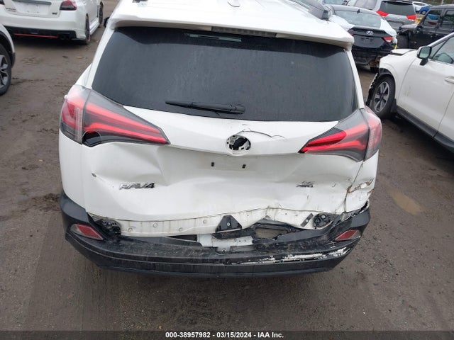 Toyota RAV4 LE 2017 JTMBFREV5HJ131625 Image 20