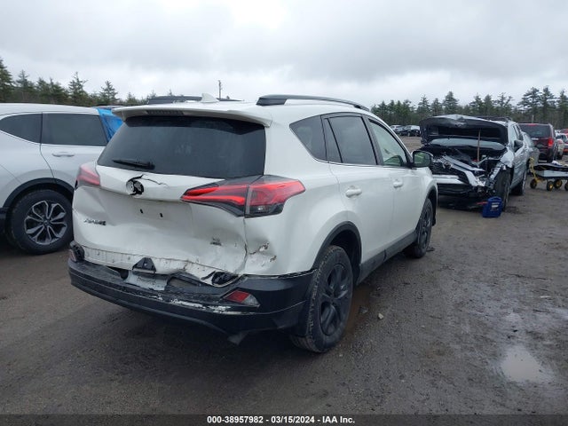 Toyota RAV4 LE 2017 JTMBFREV5HJ131625 Image 4