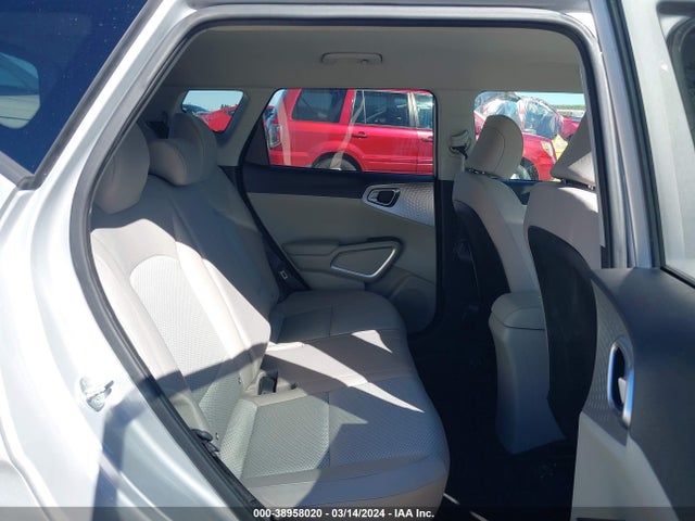 KIA SOUL LX 2021 KNDJ23AU4M7791633 Image 8