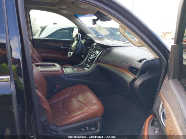 1GYS3JKJ3HR139729 Cadillac Escalade Esv Premium Luxury