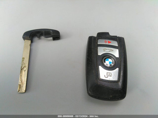 BMW 320i 2017 WBA8E1G3XHNU17437 Image 11