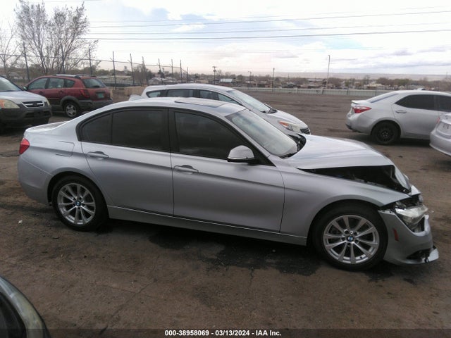 BMW 320i 2017 WBA8E1G3XHNU17437 Image 13