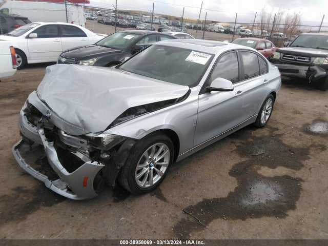 BMW 320i 2017 WBA8E1G3XHNU17437 Image 2