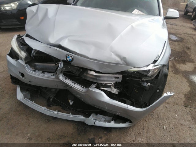 BMW 320i 2017 WBA8E1G3XHNU17437 Image 6