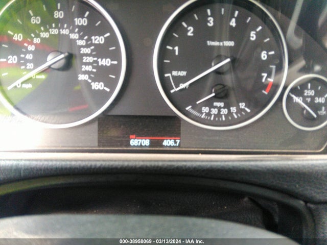 BMW 320i 2017 WBA8E1G3XHNU17437 Image 7