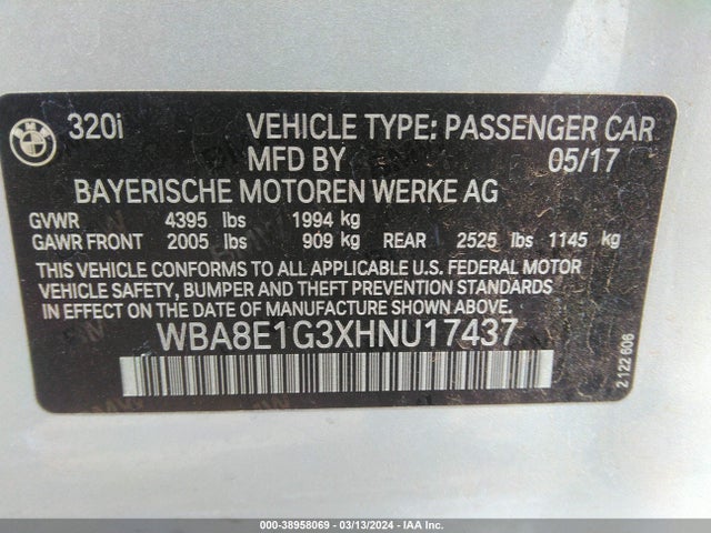BMW 320i 2017 WBA8E1G3XHNU17437 Image 9