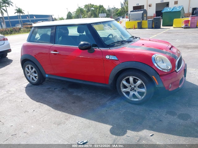 2008 MINI COOPER S WMWMF73568TT89010 Photo 0