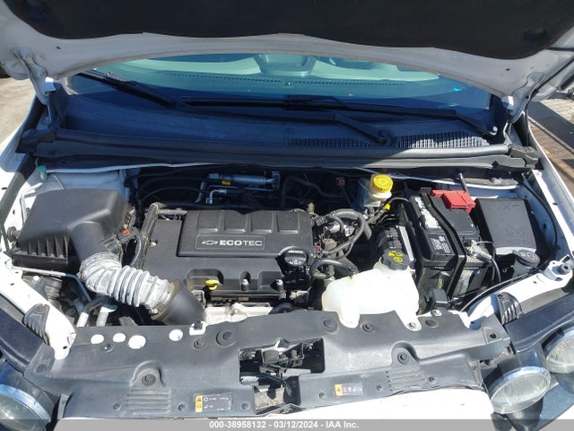 Chevrolet Sonic Ltz Auto 2015 1G1JE5SB9F4192496 Image 10