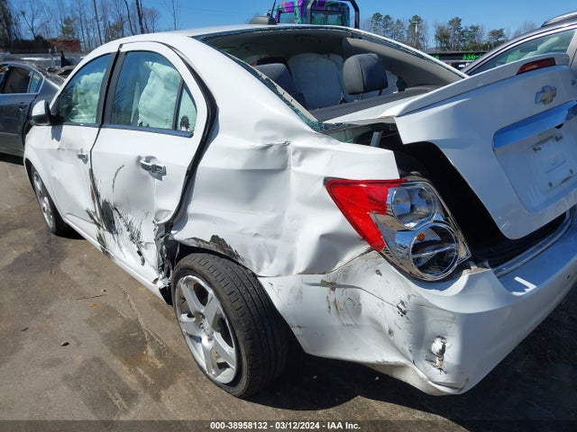 Chevrolet Sonic Ltz Auto 2015 1G1JE5SB9F4192496 Image 13