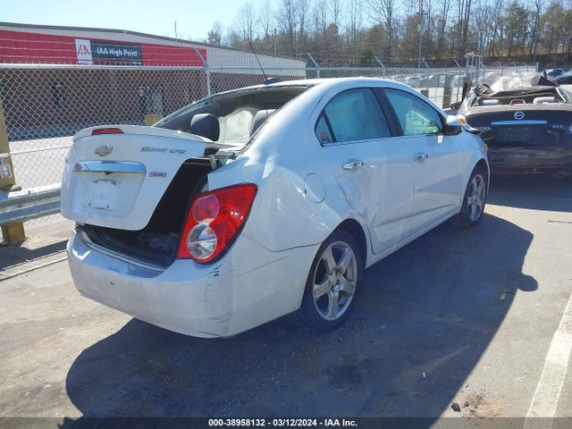 Chevrolet Sonic Ltz Auto 2015 1G1JE5SB9F4192496 Image 4