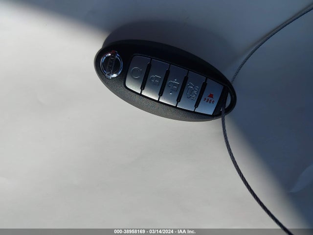Nissan ROGUE SV 2018 5N1AT2MV7JC840320 Image 11