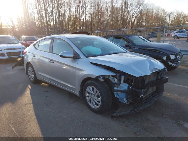 2018 5NPD74LF2JH263079 main image