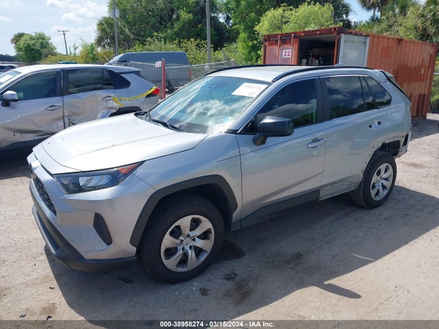 Toyota RAV4 LE 2021 2T3H1RFV0MC131634 Image 2