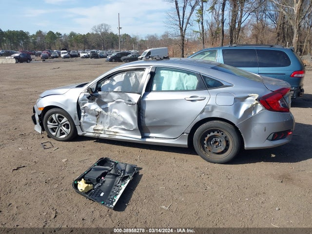 Honda Civic Lx 2018 2HGFC2F57JH590664 Image 14