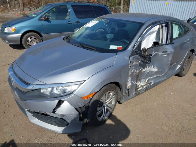 Honda Civic Lx 2018 2HGFC2F57JH590664 Image 6
