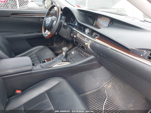 58ABK1GG3GU029575 Lexus ES 350