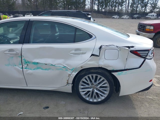 58ABK1GG3GU029575 Lexus ES 350