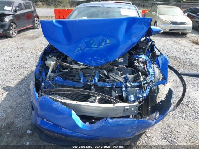NMTKHMBX2JR024493 Toyota C-hr Xle Premium