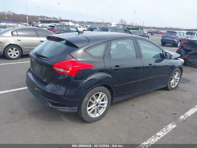 Ford FOCUS SE 2017 1FADP3K20HL248150 Image 4