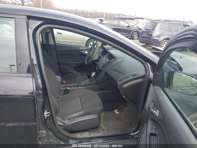 Ford FOCUS SE 2017 1FADP3K20HL248150 Image 5