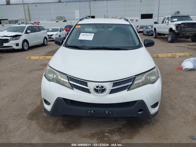 Toyota RAV4 LE 2015 JTMZFREV2FD065786 Image 12
