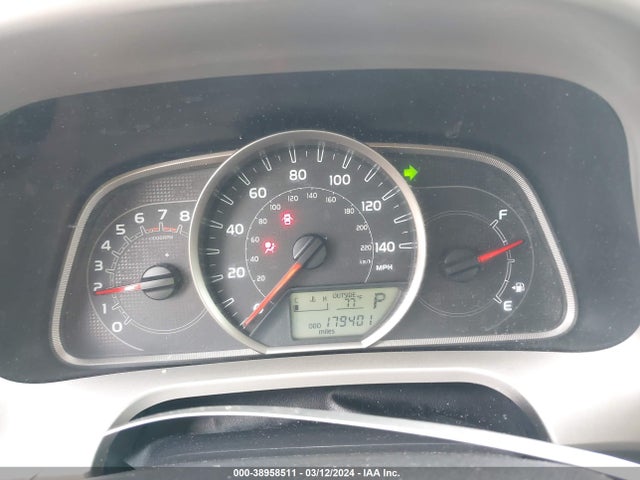 Toyota RAV4 LE 2015 JTMZFREV2FD065786 Image 7