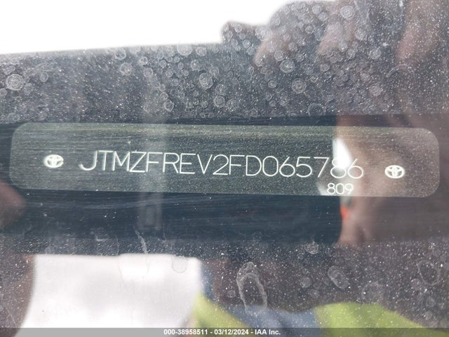 Toyota RAV4 LE 2015 JTMZFREV2FD065786 Image 9