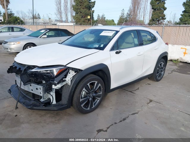 JTHX6JBH8P2155592 Lexus UX 250H