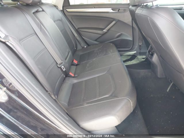 1VWBA7A38JC022896 Volkswagen Passat 2.0t Se