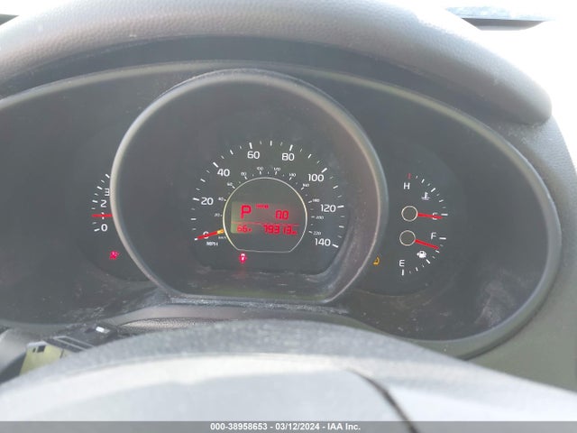 KIA SOUL + 2014 KNDJP3A55E7082933 Image 7
