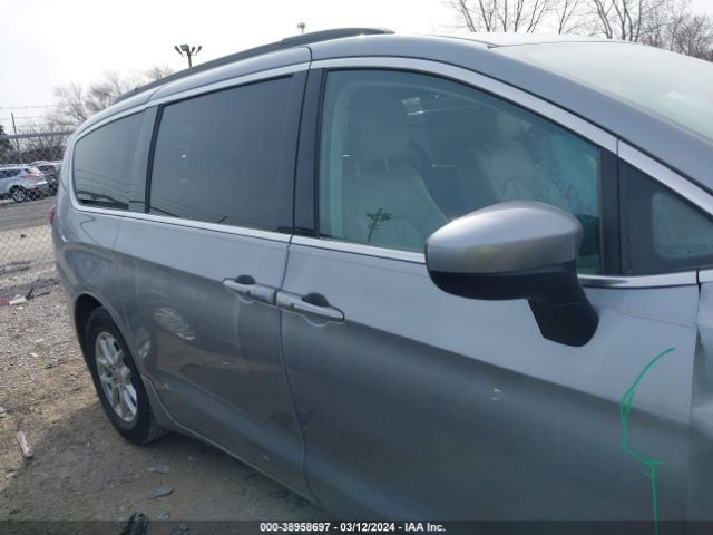 2C4RC1DG3MR511922 Chrysler Voyager Lxi