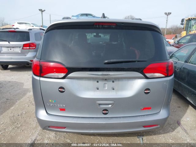 2C4RC1DG3MR511922 Chrysler Voyager Lxi