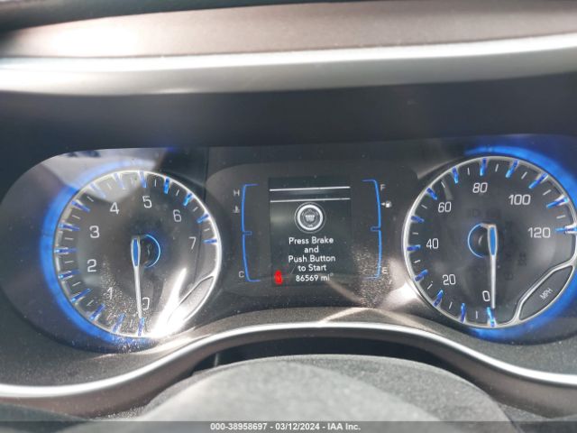 2C4RC1DG3MR511922 Chrysler Voyager Lxi