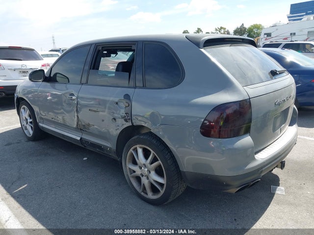 2004 PORSCHE CAYENNE WP1AC29P24LA93131 Photo 2