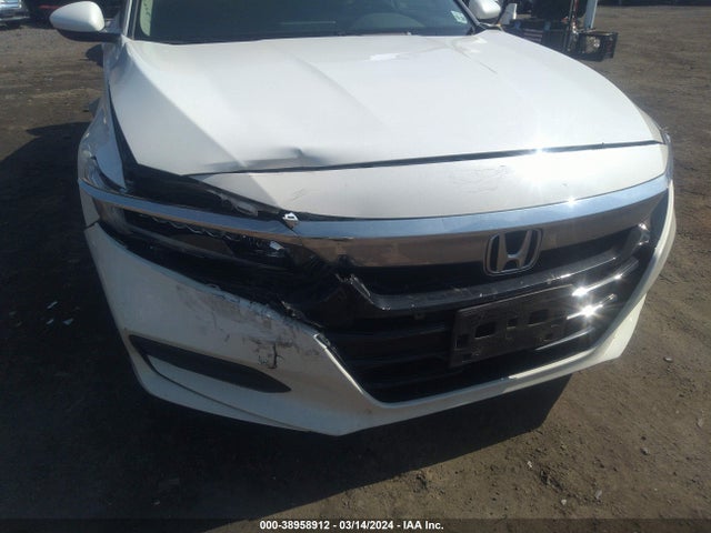 Honda ACCORD LX 2019 1HGCV1F1XKA042971 Image 17